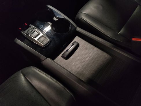 Used 2018 Honda Pilot Touring image 26