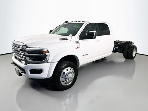 New 2026 RAM 5500 4x4 Crew Cab w/ Laramie Trim Package image 3