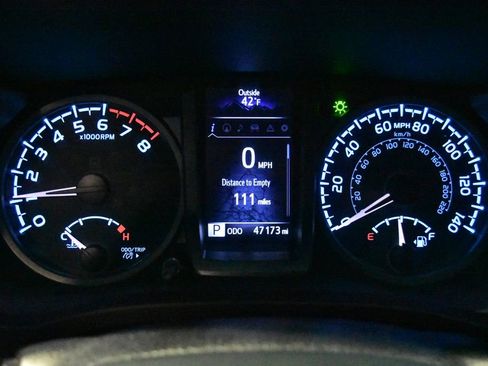 Used 2020 Toyota Tacoma TRD Off-Road image 17