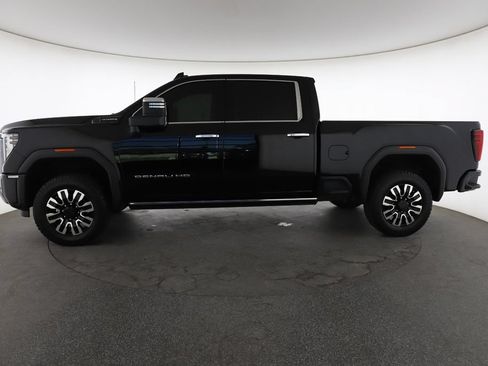 Used 2024 GMC Sierra 2500 Denali Ultimate w/ Max Trailering Package AWD/4WD image 7