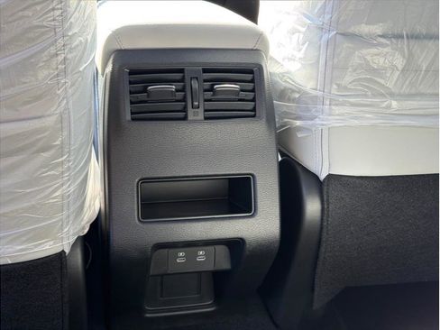 New 2026 Mitsubishi Outlander LE image 20