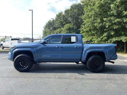 Used 2026 Toyota Tacoma SR5 RWD image 6
