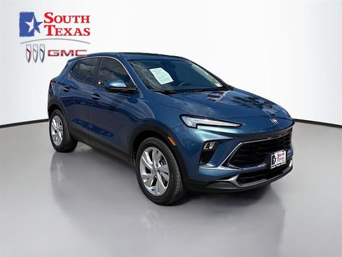 Used 2025 Buick Encore GX Preferred FWD image 1