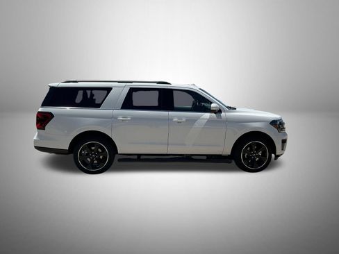 Used 2023 Ford Expedition Max Limited AWD/4WD image 4
