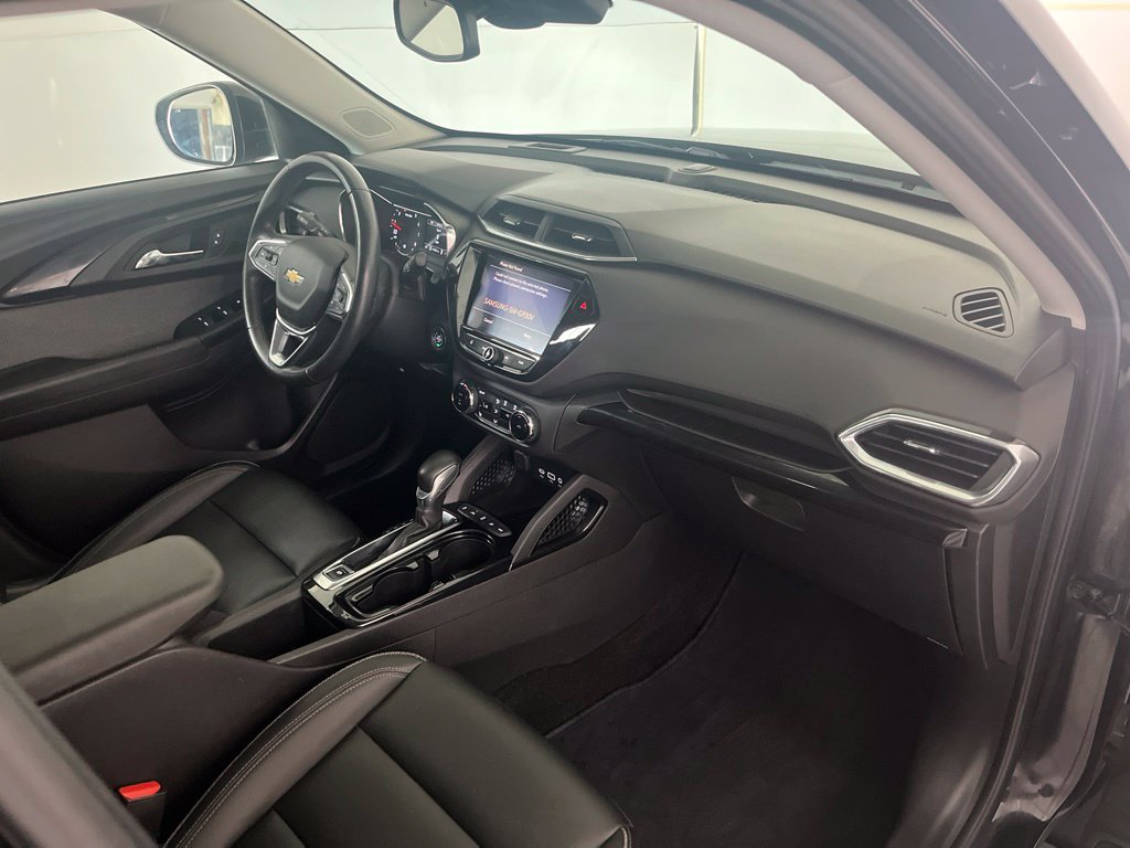 Used 2021 Chevrolet TrailBlazer LT w/ Premium Seating Package AWD/4WD image 23