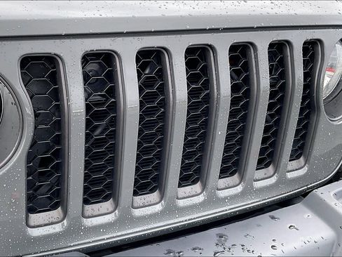 Used 2023 Jeep Gladiator Rubicon image 26
