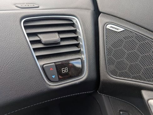 Used 2015 Chevrolet Corvette Stingray Coupe RWD image 19