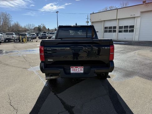 Certified 2024 Toyota Tacoma TRD Off-Road image 5