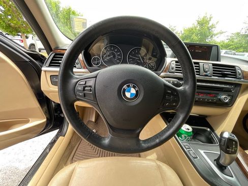 Used 2013 BMW 328i xDrive Sedan AWD/4WD image 12