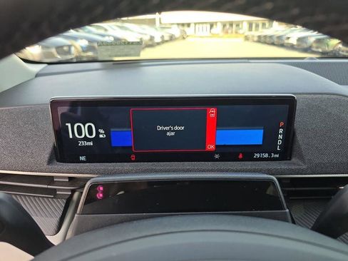 Used 2022 Ford Mustang Mach-E Premium image 32