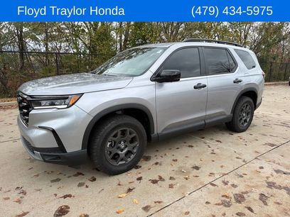 Certified 2025 Honda Pilot TrailSport