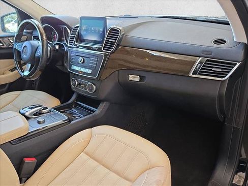 Used 2018 Mercedes-Benz GLS 450 4MATIC image 23