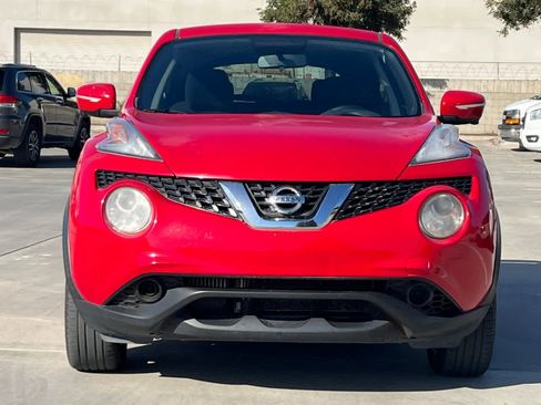 Used 2015 Nissan Juke SV w/ Technology Package image 11