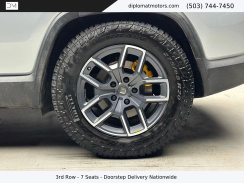 Used 2023 Rivian R1S Adventure image 42