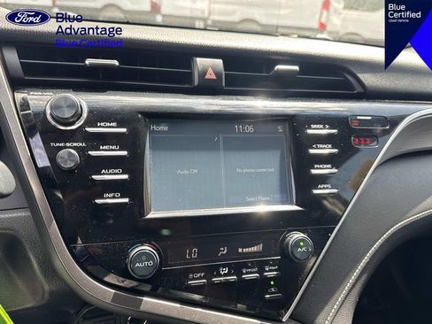 Used 2018 Toyota Camry SE FWD image 24