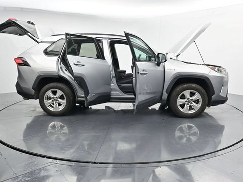 Used 2021 Toyota RAV4 XLE w/ Convenience Package AWD/4WD image 27