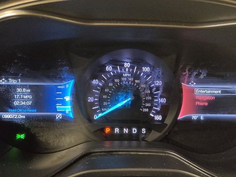 Used 2019 Ford Fusion SE FWD image 23