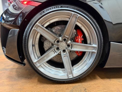 Used 2019 McLaren 600LT RWD image 12