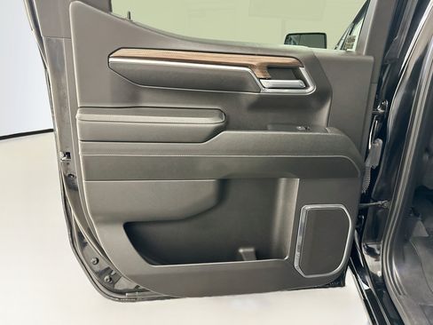 Used 2024 Chevrolet Silverado 1500 LT AWD/4WD image 27