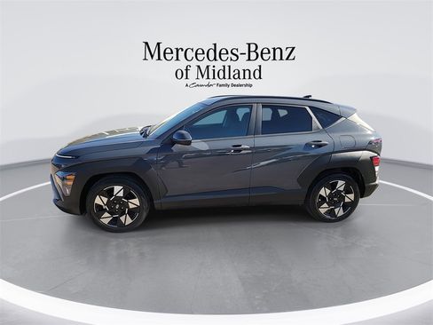 Used 2024 Hyundai Kona SEL image 5