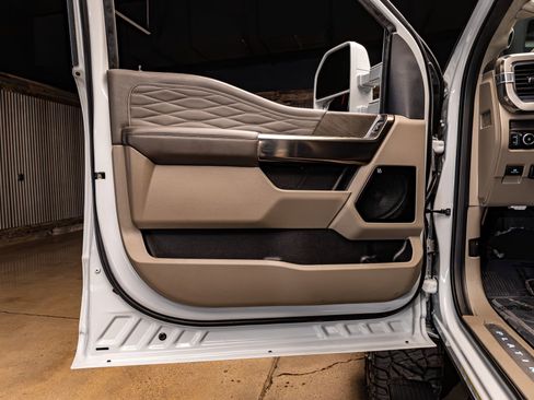 Used 2026 Ford F450 Platinum w/ Platinum Plus Package image 32