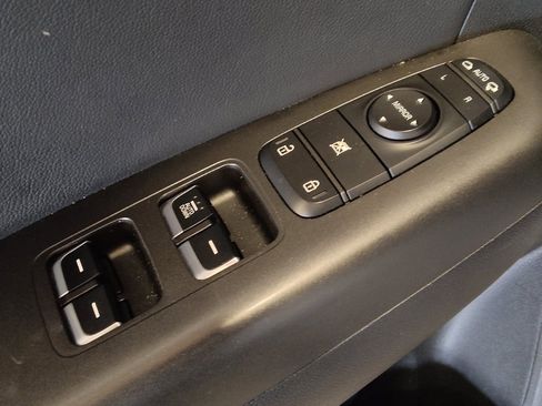 Used 2020 Kia Sportage S FWD image 27