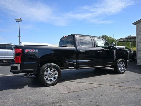 New 2026 Ford F250 Lariat w/ Chrome Package image 7