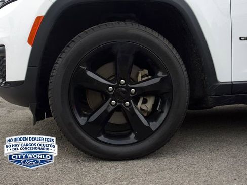 Used 2021 Jeep Grand Cherokee L Laredo AWD/4WD image 5