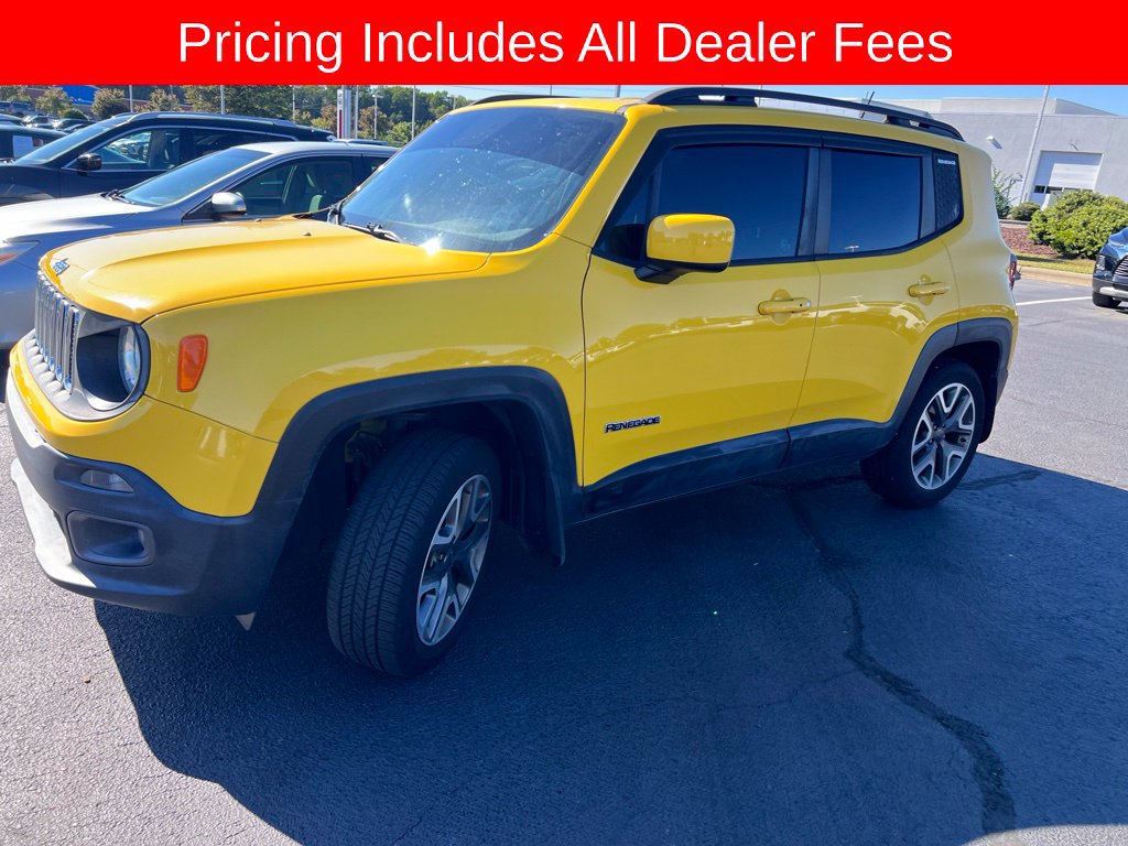 Used 2017 Jeep Renegade Latitude w/ Cold Weather Group AWD/4WD image 2