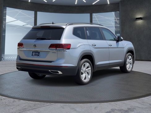 Used 2023 Volkswagen Atlas SE AWD/4WD image 4
