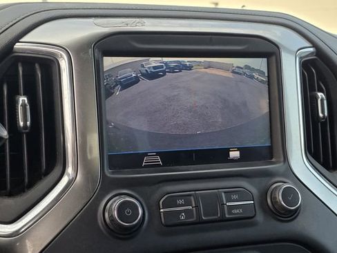 Used 2021 Chevrolet Silverado 1500 LT image 9