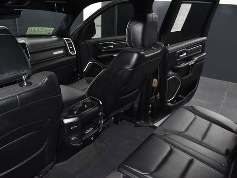 Used 2024 RAM 1500 Laramie image 31
