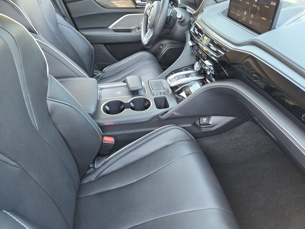 Used 2023 Acura MDX w/ Advance Package AWD/4WD image 18
