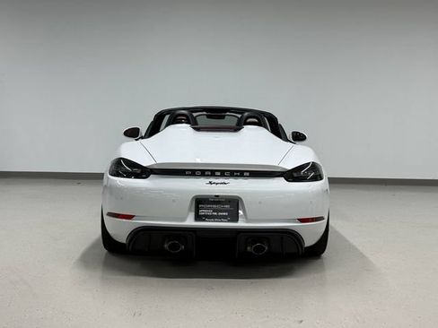 Certified 2022 Porsche 718 Boxster Spyder RWD image 16