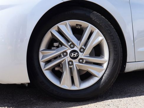 Used 2019 Hyundai Elantra SEL w/ Cargo Package image 5