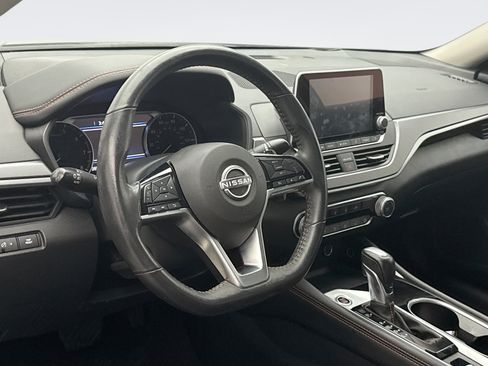 Used 2023 Nissan Altima 2.5 SR AWD/4WD image 7