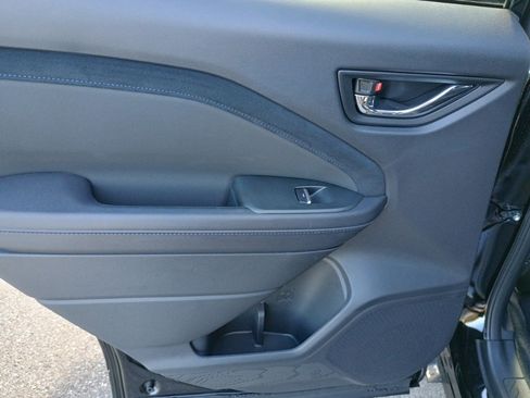 Certified 2025 Subaru Forester Limited image 15