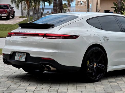 Used 2015 Porsche Panamera S w/ Premium Package image 7