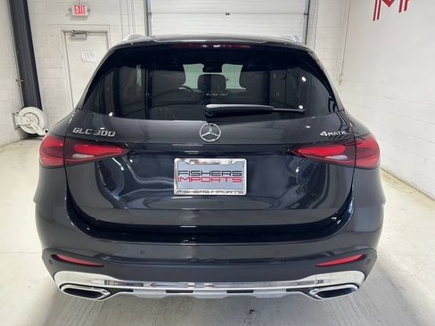 Used 2025 Mercedes-Benz GLC 300 4MATIC image 6