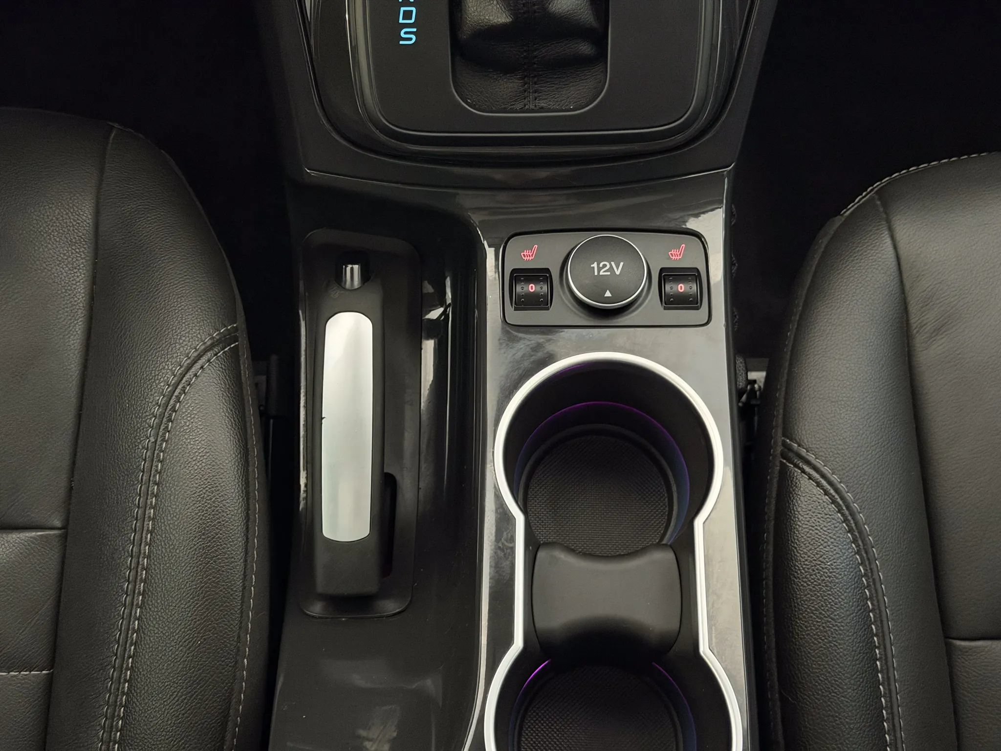 Used 2015 Ford Escape Titanium FWD image 32