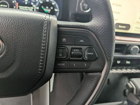 New 2026 Toyota 4Runner 4WD image 19