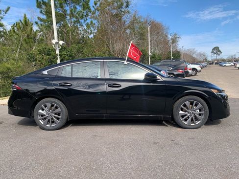 New 2026 Nissan Sentra SL w/ Floor Mat Package image 2