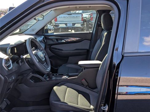 Used 2025 Chevrolet TrailBlazer LT image 14