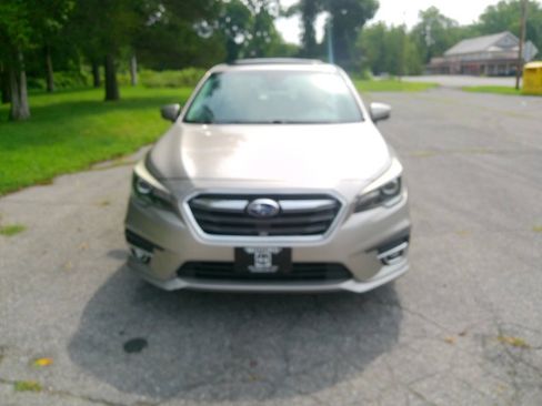 Used 2018 Subaru Legacy 2.5i Limited AWD/4WD image 3