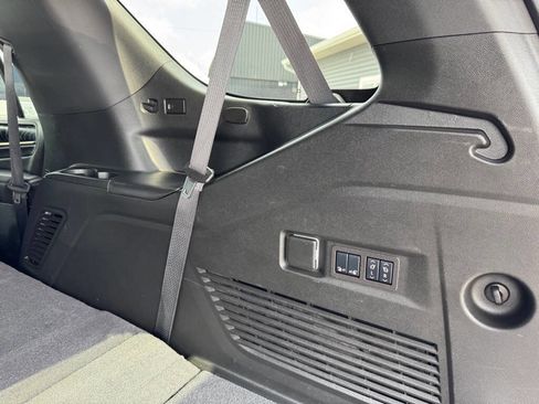 Used 2024 GMC Yukon Denali image 47