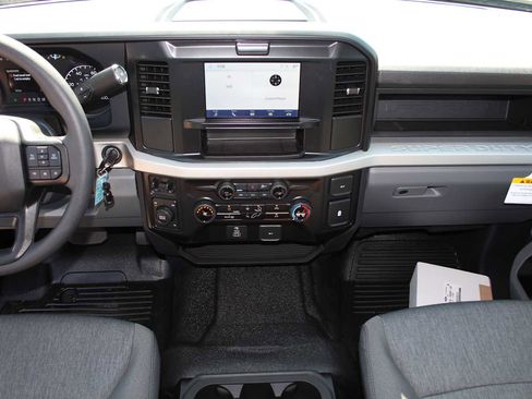 New 2026 Ford F350 XL w/ XL Chrome Package image 20