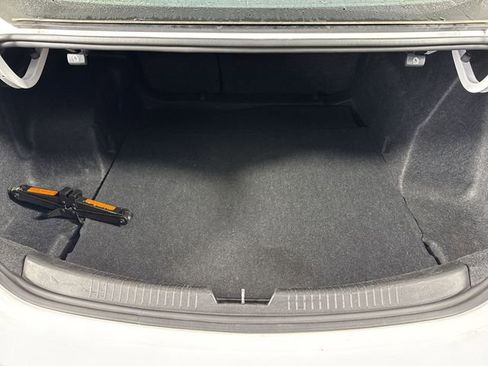 Used 2023 Chevrolet Malibu LS image 33