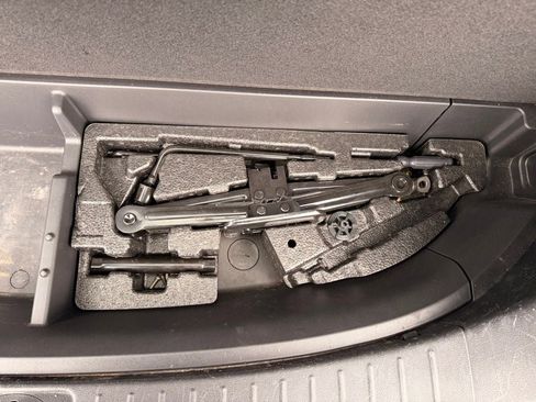 Used 2019 Hyundai Santa Fe SE AWD/4WD image 26