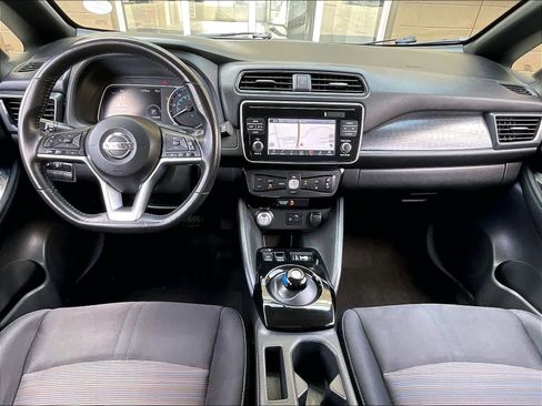Used 2018 Nissan Leaf SV image 21