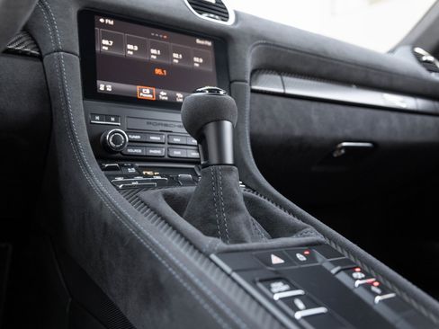 Used 2024 Porsche 718 Cayman GT4 RS w/ Weissach Package image 27